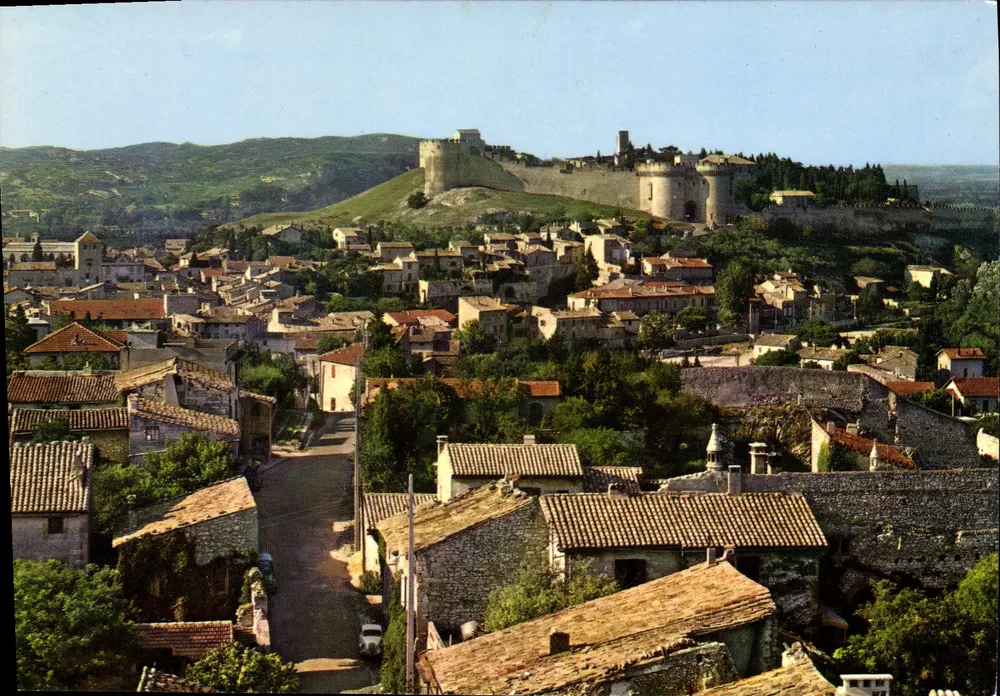 Villeneuve-lès-Avignon — Vue générale sur le Fort Saint-André — ÉDICAP - Recto