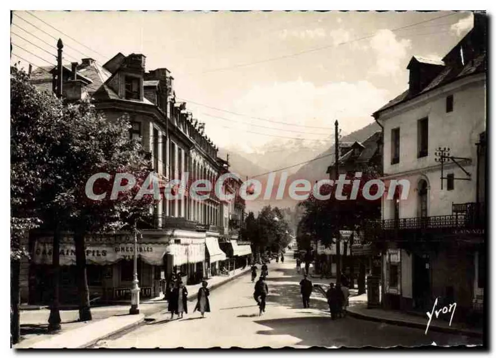 Luchon (Hte-Garonne) — Allées d'Étigny, au fond Venasque — Yvon, n° I.B. 2092 - Recto