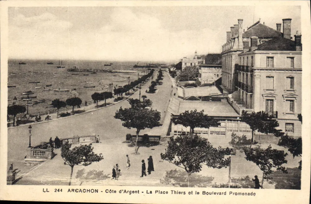 Arcachon - Côte d'Argent - La Place Thiers und der Boulevard Promenade — LL 244 - Vorderseite