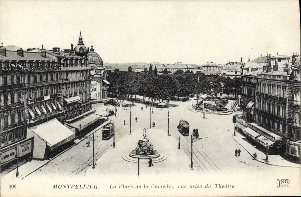 Montpellier — Place de la Comédie, Ansicht vom Theater — ND Phot. - Vorderseite