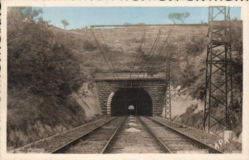 Nissan (Hérault) — O Tunel do Malpas — Cartas A.P.A. n°13 - Frente