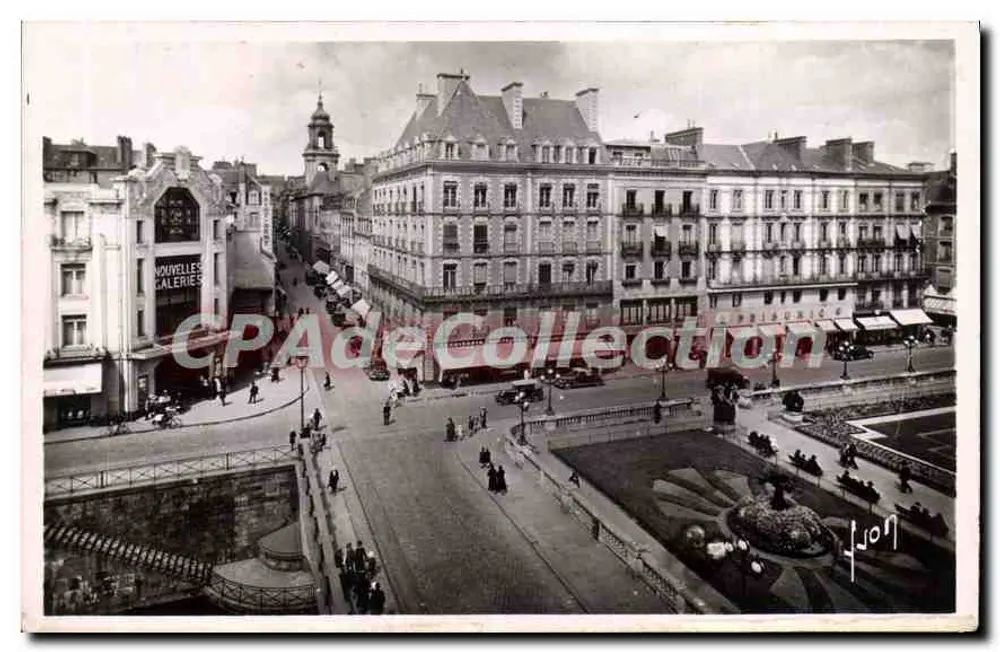 Place de la République in Rennes — panoramic view with the Nouvelles Galeries — publisher Photographe Véritable - Front
