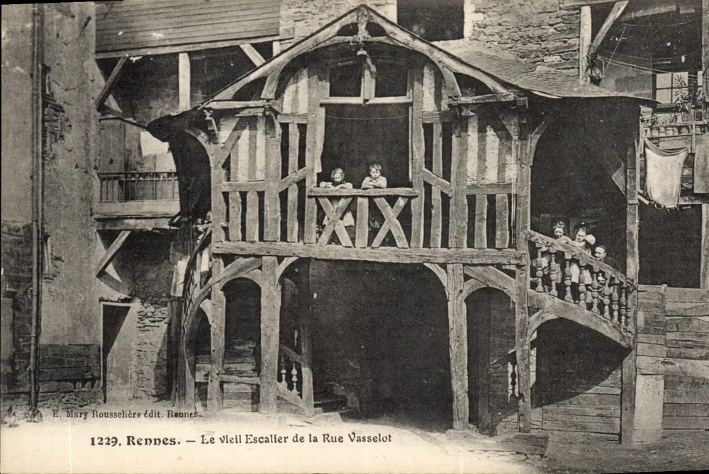 Der alte Treppenaufgang der Rue Vassélot — Rennes — E. Mary Rousselière Verlag Rennes - Vorderseite