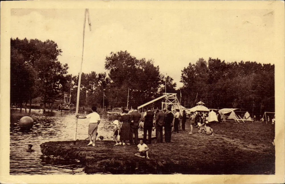 Châteauroux (Indre) — Praia de Belle-Isle — Le Petit Bain - Frente