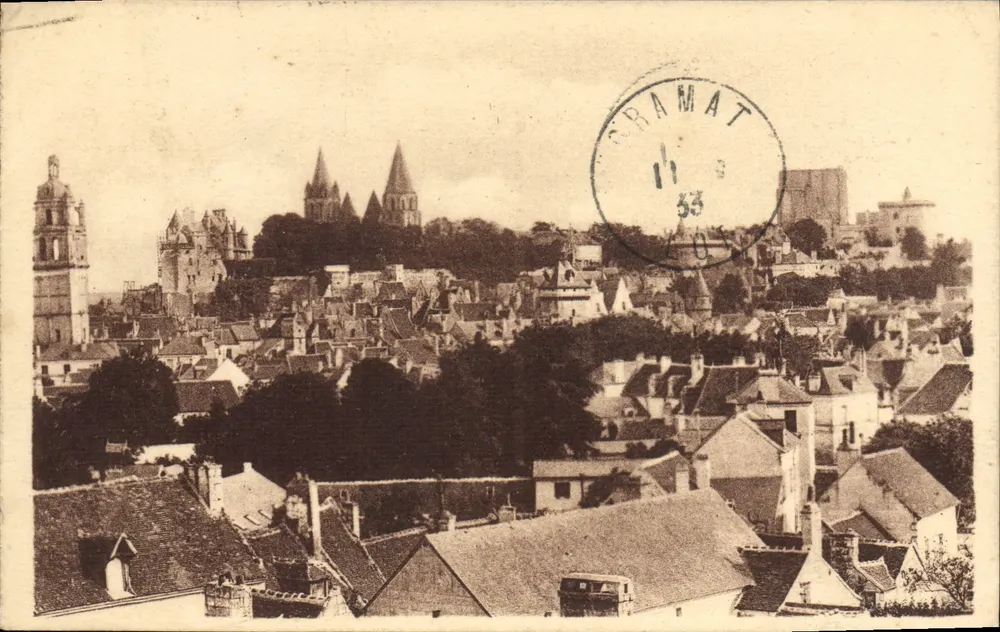 Loches — Allgemeine Ansicht vom Nordwesten — Verlag Loches, Nr. 2 - Vorderseite