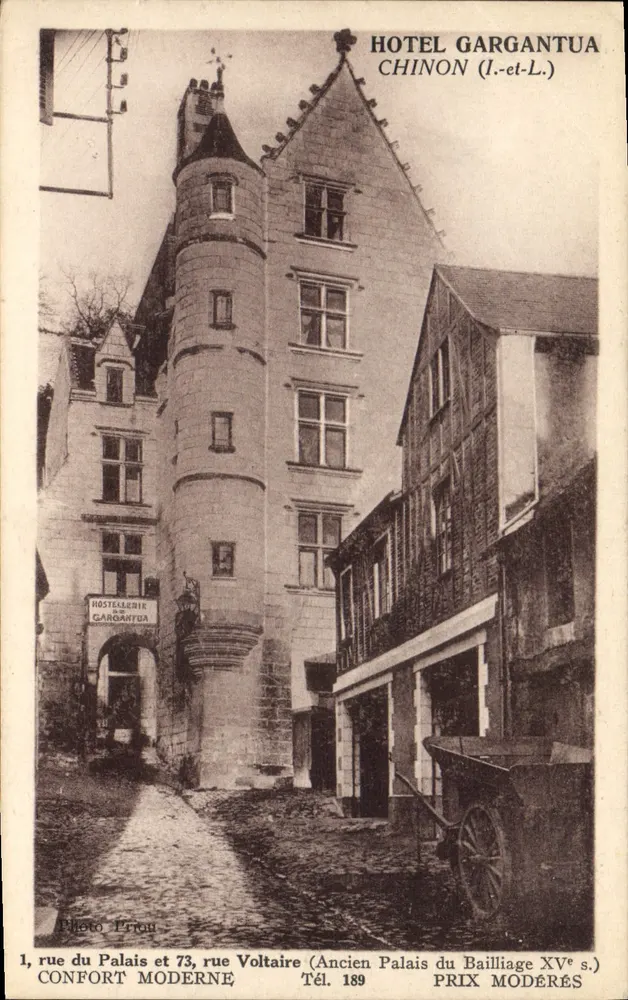 Hôtel Gargantua — Castelo de Chinon (Indre-et-Loire) — Foto Prion - Frente