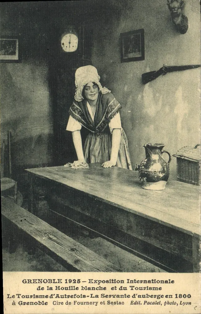 Wirtin im Jahr 1800 — Internationale Ausstellung Kohle und Tourismus in Grenoble 1925 — Edit. Pacalet, photo, Lyon - Vorderseite