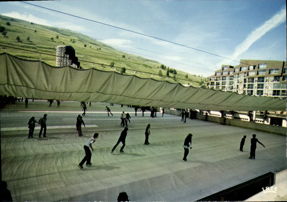 Les 2 Alpes - 38860 — A pista de patinação — IRIS - Frente