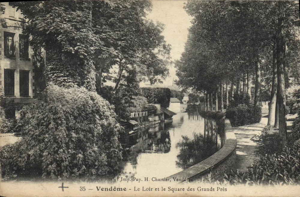 Vendôme - O Loir e o Square des Grands Prés — Imp. Pap. H. Chartier, Vendôme, n°35 - Frente
