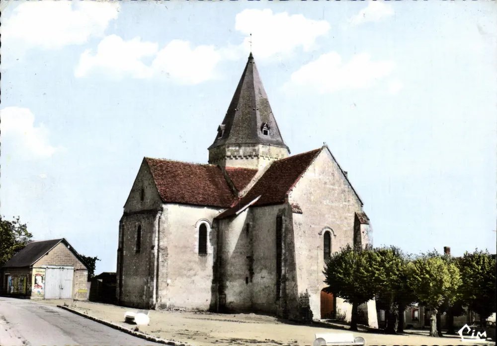 Igreja de Villeneuve-sur-Cher — vista do edifício com seu campanário de telhado cônico — editor Cim - Frente