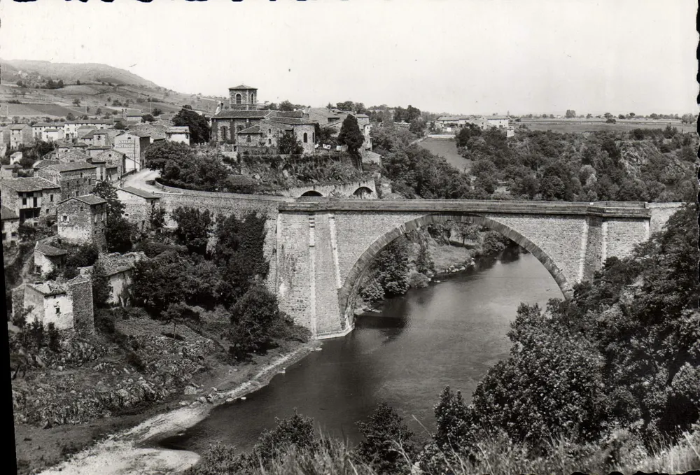 Brioude — Allgemeiner Blick und Brücke über die Allier — Edition TISSAN - Brioult - Vorderseite