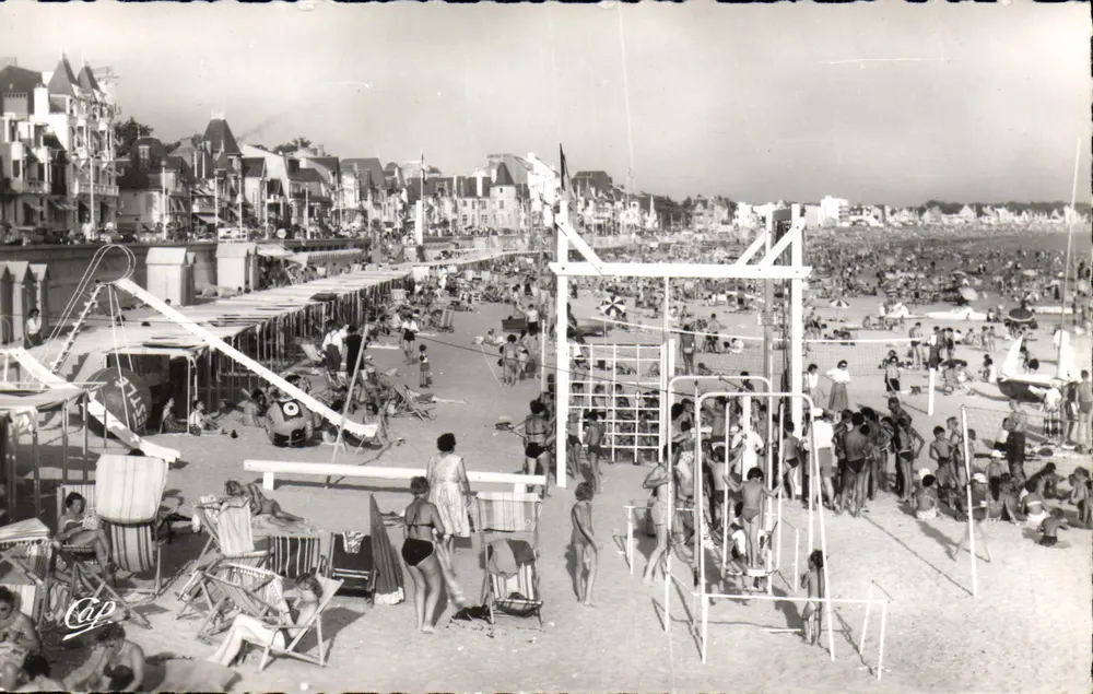 La Baule — A Praia em direção a Pornichet — C.A.P. n°1122 - Frente