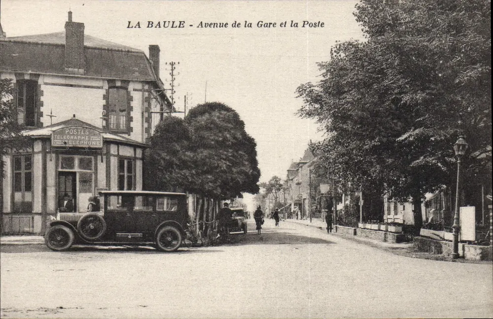 La Baule - Avenue de la Gare und die Post — Verleger nicht sichtbar - Vorderseite