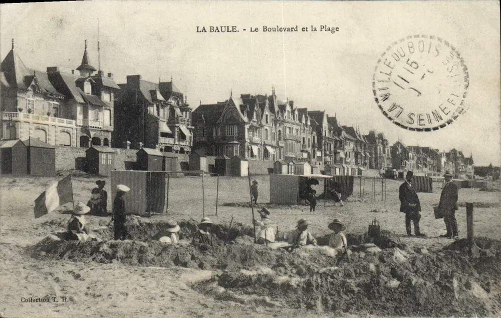 La Baule — O Boulevard e a Praia — Coleção T. H. — Editor: Villebois - Frente