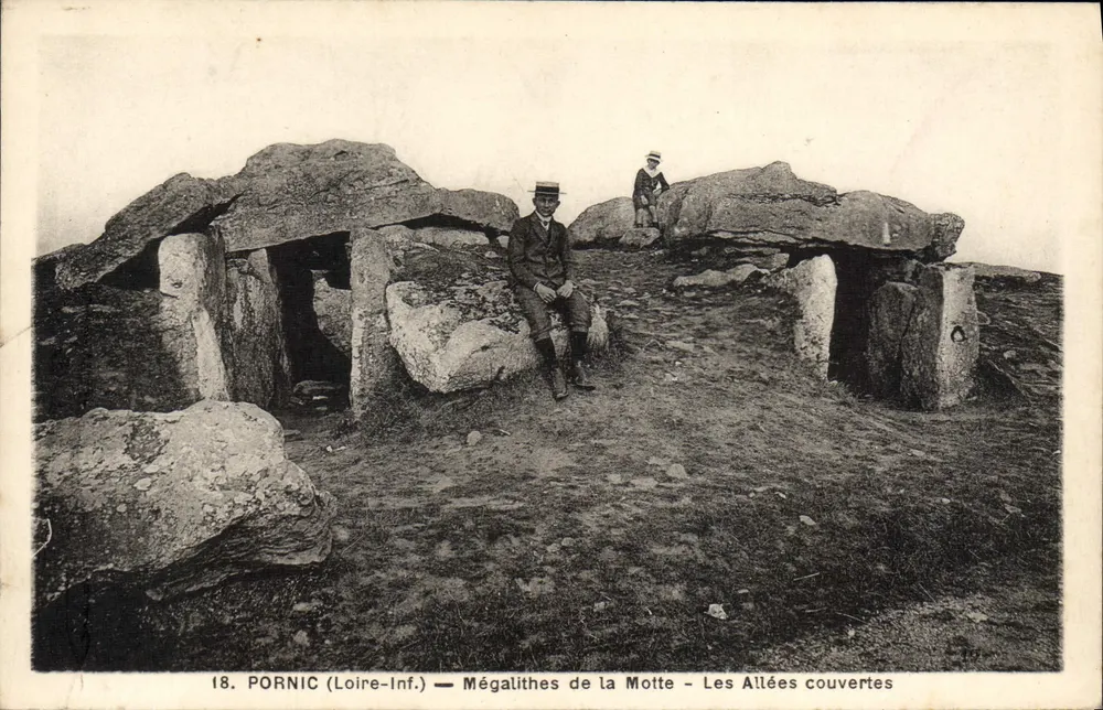 Pornic (Loire-Inf.) — Megalithen von la Motte — Die überdachten Alleen — F. Chapeau, Verlag, Nantes - Vorderseite