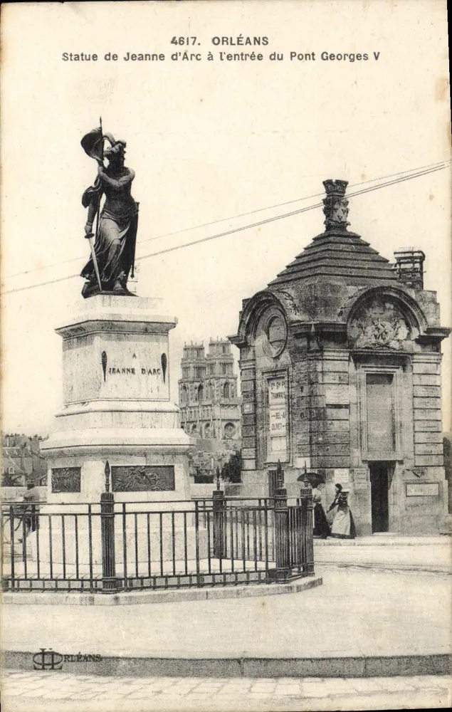 Estátua de Joana d'Arc à entrada do Ponte Georges V — Orléans — editor Orléans, n° 4617 - Frente