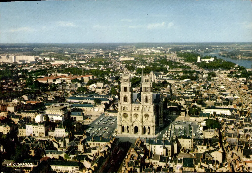 Orléans — Vista geral — A catedral — Edições 'La Cigogne' n°45.234.100 - Frente