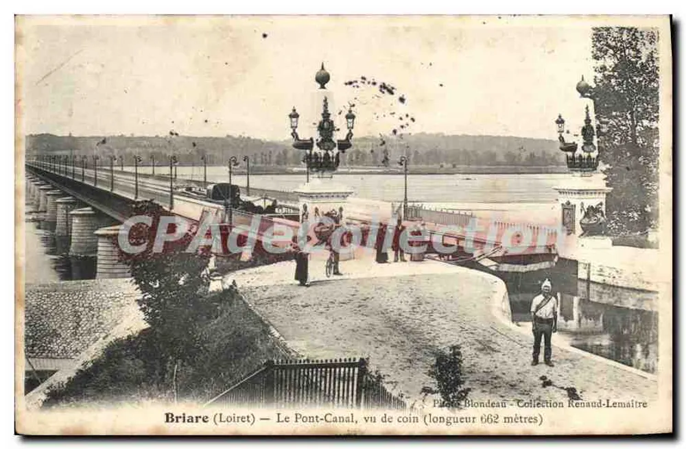 Briare (Loiret) — O Ponte-Canal, visto de canto (comprimento 662 metros) — Foto Blondeau - Coleção Renaud-Lemaître - Frente