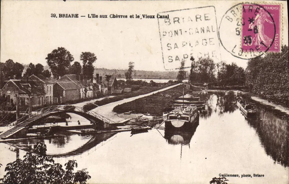 Briare — Ansicht der Insel der Ziegen und des Alten Kanals — Guillemeau, Foto, Briare - Vorderseite