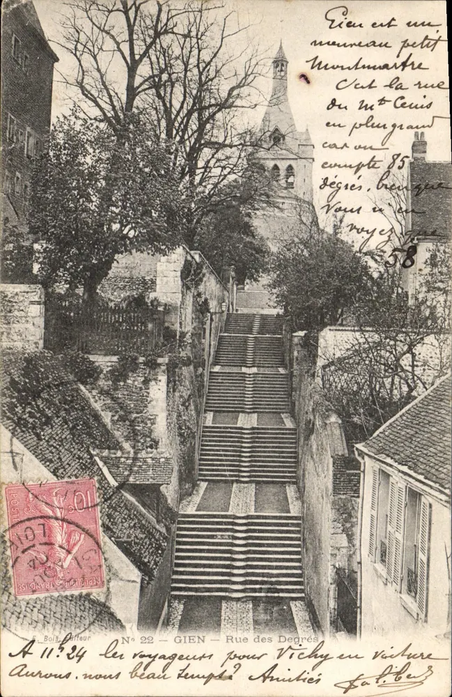 Gien — Rue des Degrés — Union Postale Universelle, N° 22 - Recto