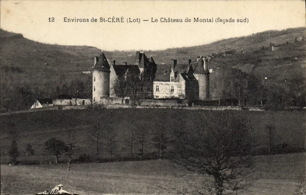 Cercanias de St-Céré (Lot) — O Castelo de Montal (fachada sul) - Frente
