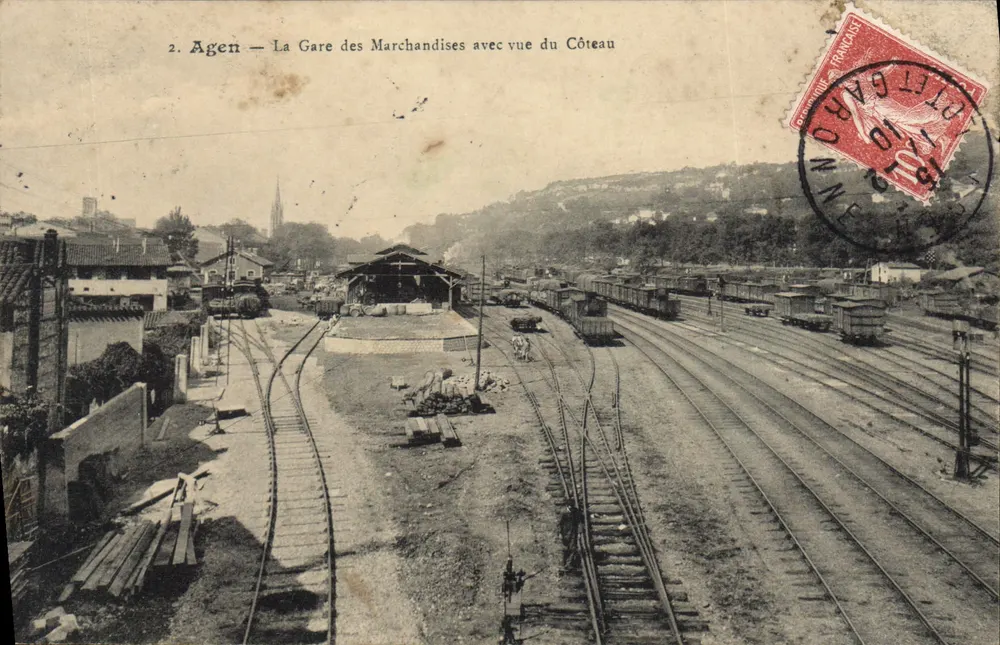 Agen — Die Güterstation mit Aussicht auf den Côteau — unbekannter Verleger, Seriennummer 2 - Vorderseite