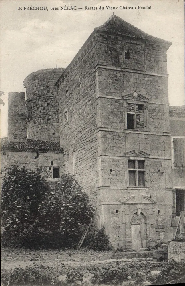 Le Fréchou, nahe Nérac — Ruinen des alten feudalen Schlosses - Vorderseite