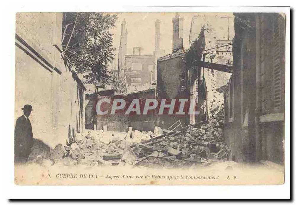 Reims — Uitzicht op een straat na het bombardement — Oorlog van 1914 - Voorkant