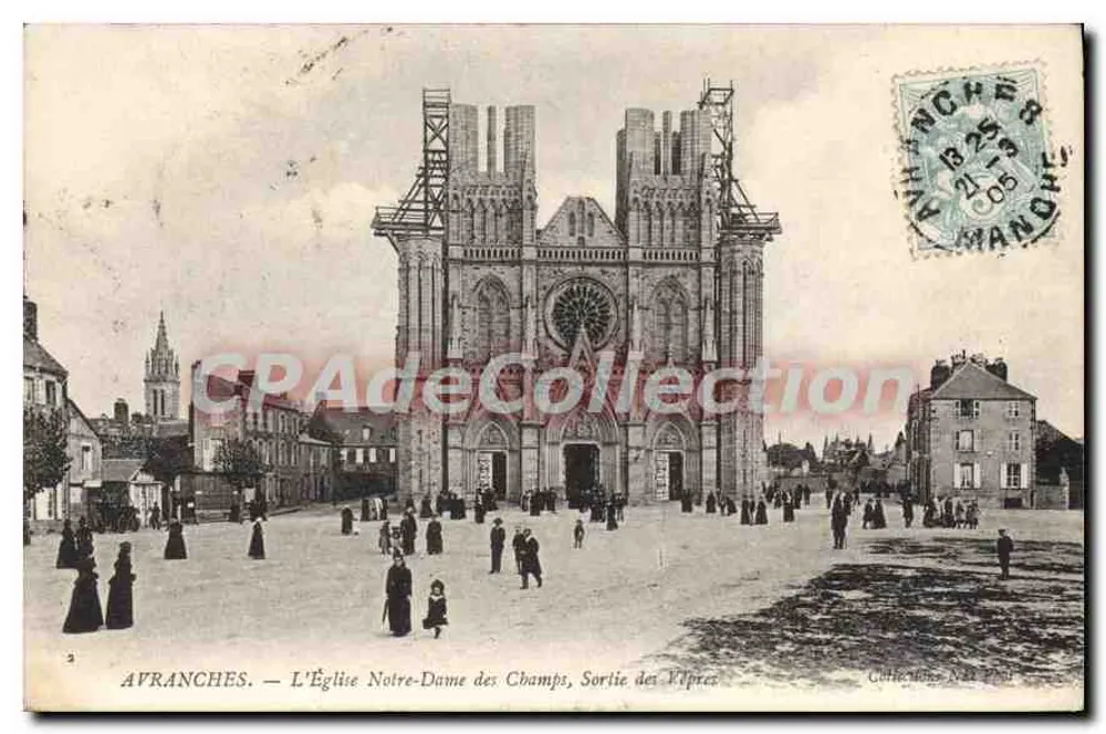 Avranches — Kirche Notre-Dame des Champs, Mädchen, die herauskommen - Vorderseite