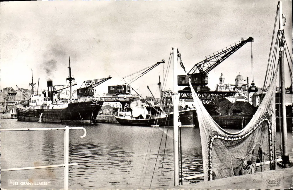 O Porto de Comércio em Granville — Les Granvillaises — Edições Les Granvillaises - Frente