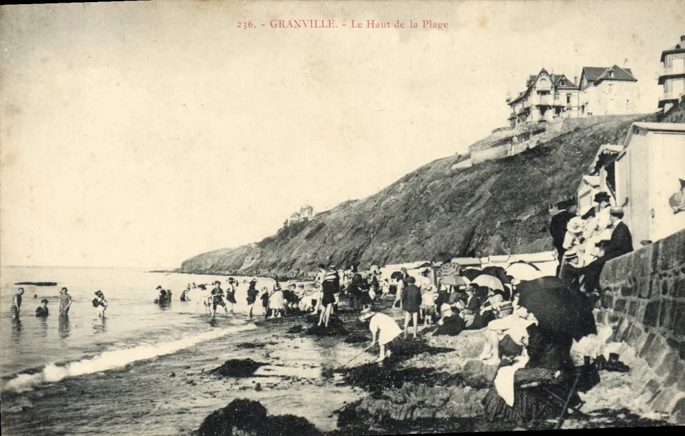 Granville - O Alto da Praia — vista da praia e dos banhistas — editor anônimo, n° 236 - Frente