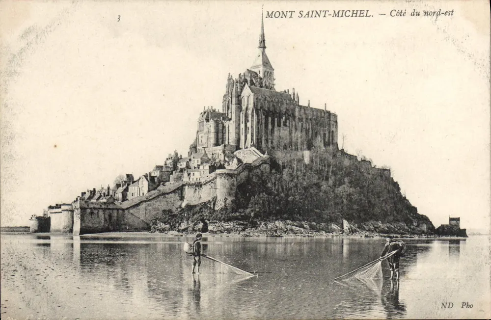 Mont Saint-Michel — Seite des Nordostens — ND Pho - Vorderseite