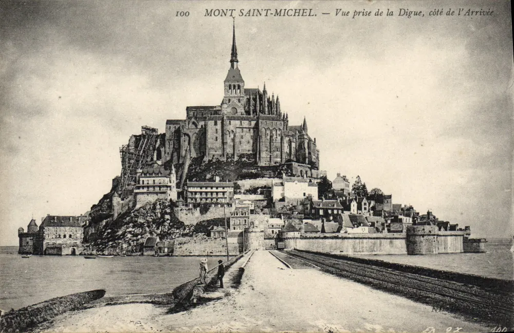 Monte Saint-Michel — Vista tirada da Digue, lado da Chegada — Editor: A. G. X. n° 100 - Frente
