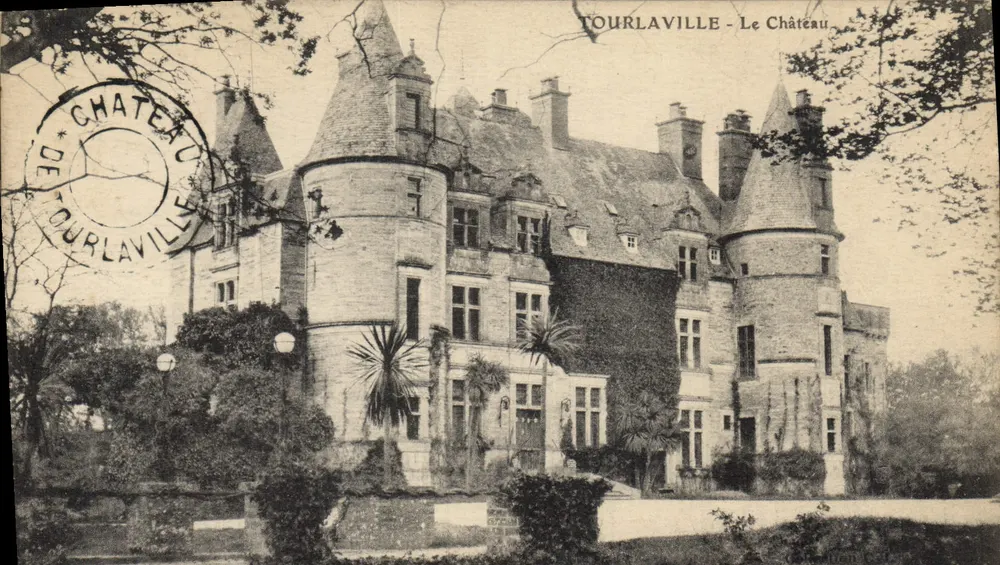 Tourlavlille - O Castelo — Castelo de Tourlavlille - Frente