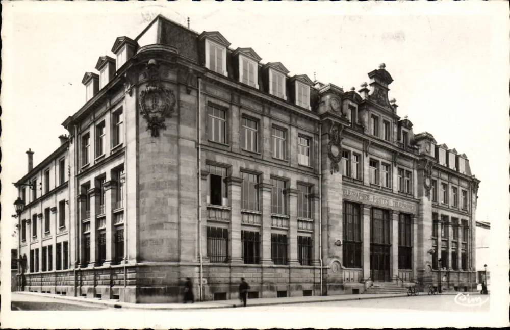 Hotel das Pós e Telégrafos — Chalons-sur-Marne — Cim - Frente