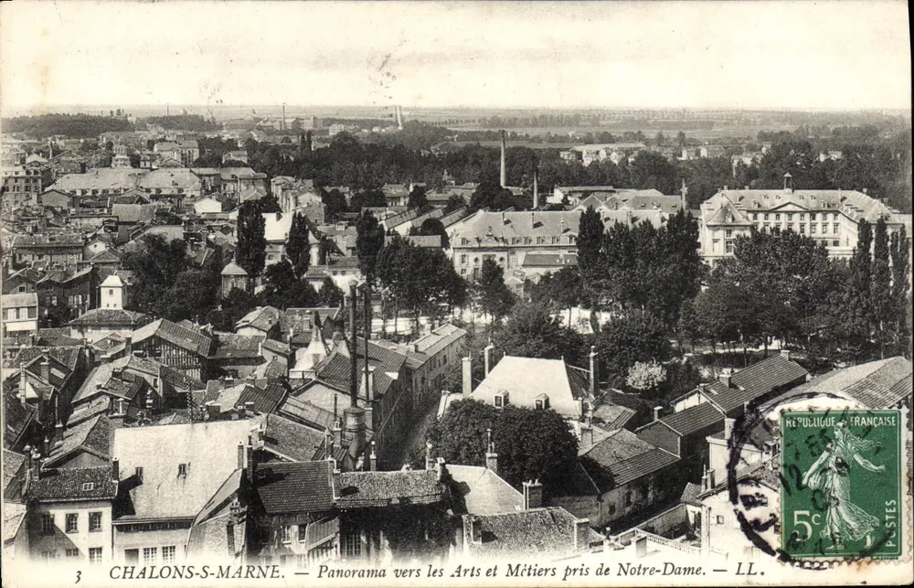 Chalons-sur-Marne — Panorama in Richtung Arts und Métiers vom Notre-Dame — LL. - Vorderseite