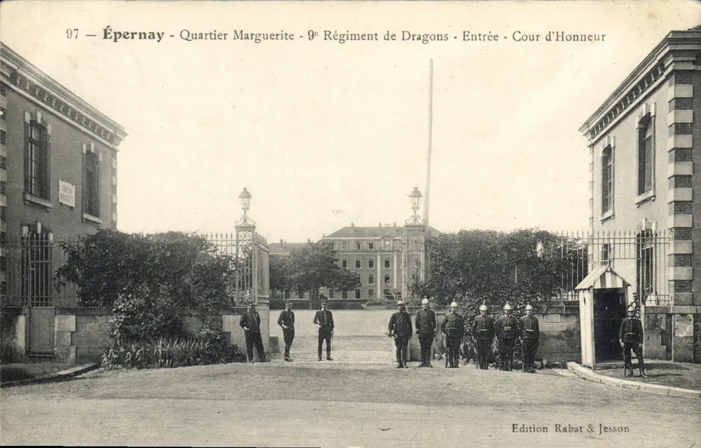 Épernay - Quartier Marguerite - 9. Dragoner-Regiment - Eingang - Cour d'Honneur — Ausgabe Rabat & Jesson - Vorderseite
