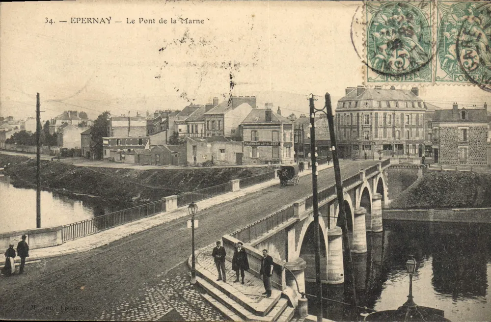 Epernay — O Ponte da Marne — M. van Loo - Frente