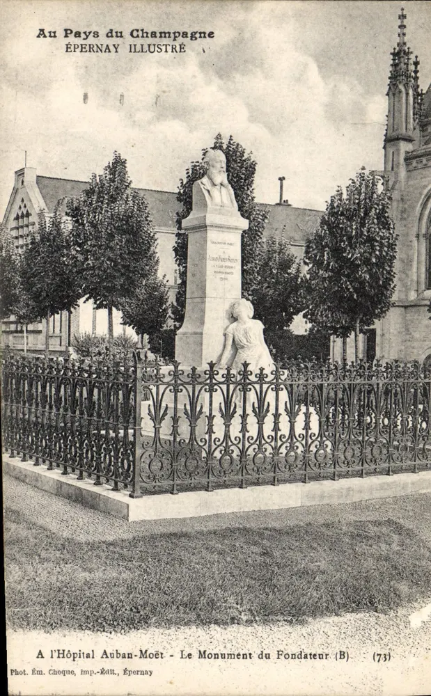 Épernay — Monumento al Fondatore dell'Ospedale Auban-Moët — Editore Épernay (73) - Recto