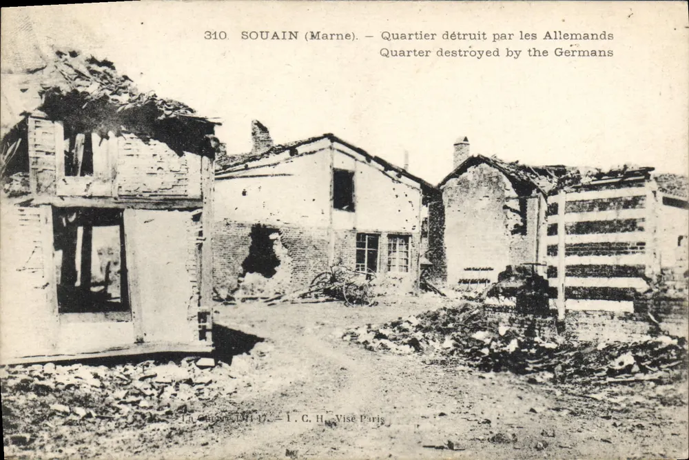SOUAIN (Marne) — Bairro destruído pelos Alemães — La Cense, 1917 — I. C. H. Visé Paris - Frente