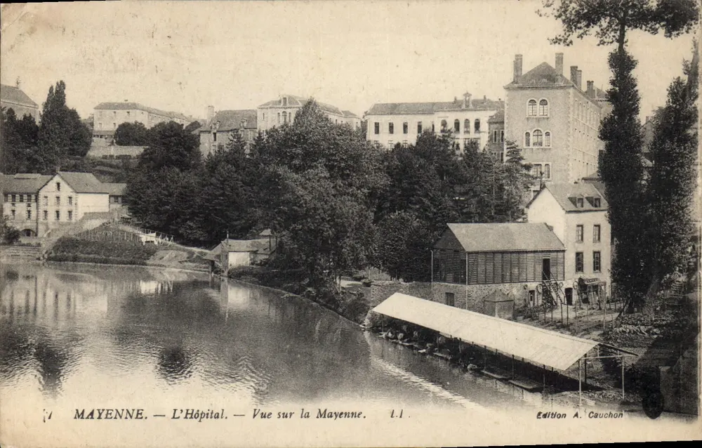 Mayenne — Das Krankenhaus — Ansicht der Mayenne — Edition A. Cauchon, Nr. L.I - Vorderseite