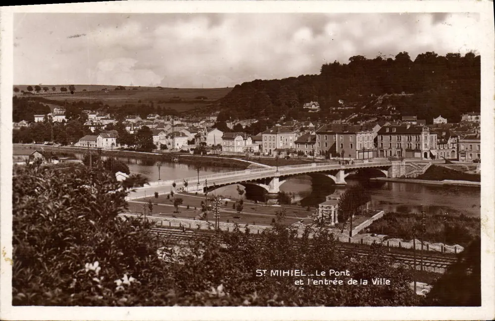 St Mihiel — Die Brücke und der Eingang zur Stadt — Caffin-Ausgabe - Vorderseite