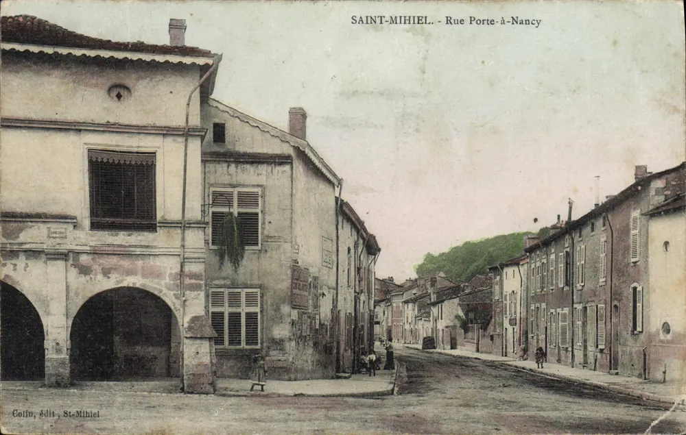Saint-Mihiel - Rue Porte-à-Nancy — uitgever Golin, St-Mihiel - Voorkant