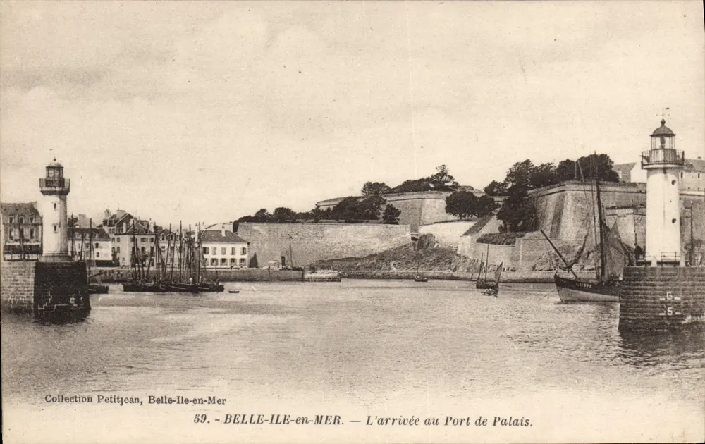 Belle-Île-en-Mer — Ansicht der Ankunft am Hafen Palais — Sammlung Petitjean, n°59 - Vorderseite