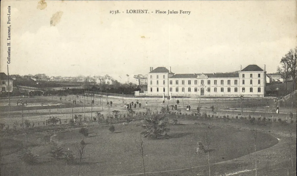 Lorient - Praça Jules-Ferry — editor H. Laurent, n° 2738 - Frente