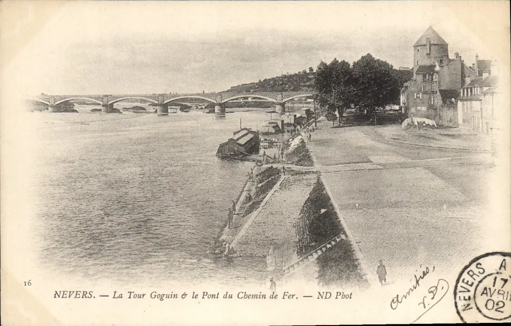 Nevers — Torre Goguin & Ponte do Caminho de Ferro — ND Phot - Frente