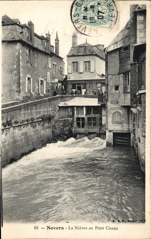 Nevers - A Nièvre no Ponte Cizeau — B.F. Paris n°61 - Frente