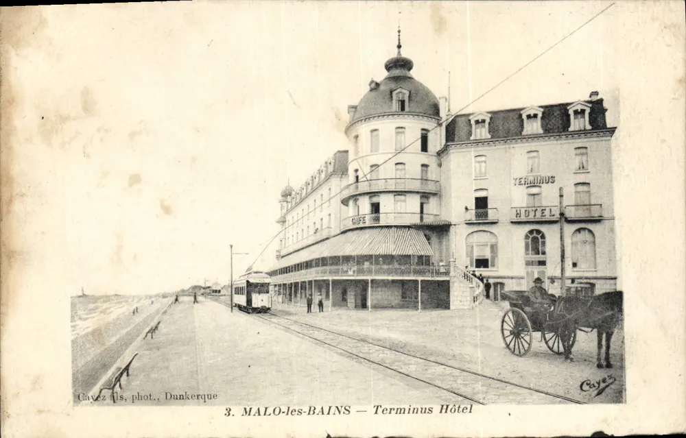 MALO-les-BAINS — Terminal do Hotel — Cavez filhos, Dunkerque - Frente