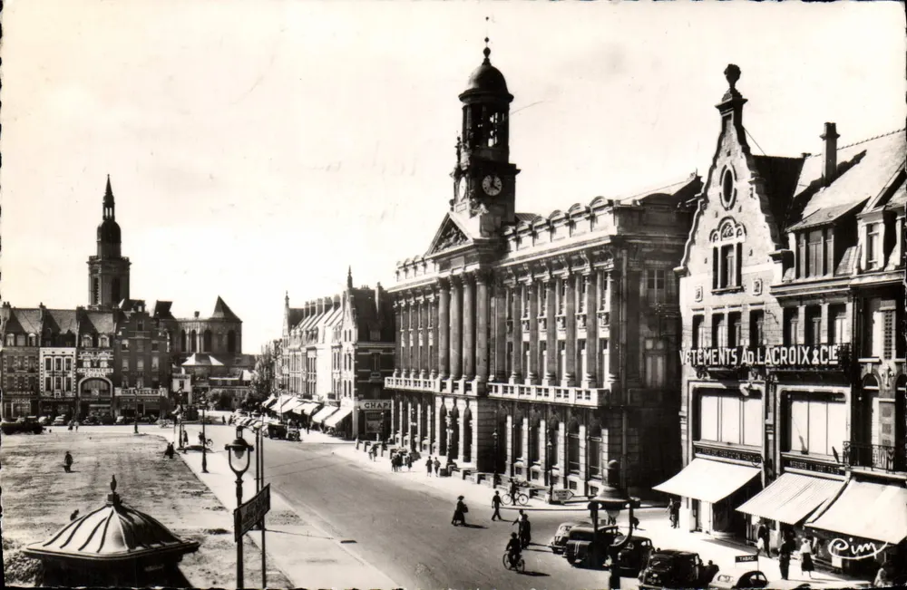 Cambrai (Nord) — Das Rathaus, die Grand' Place — Im Hintergrund, die Kirche St-Géry — Verlag: Condier (Macon) - Vorderseite