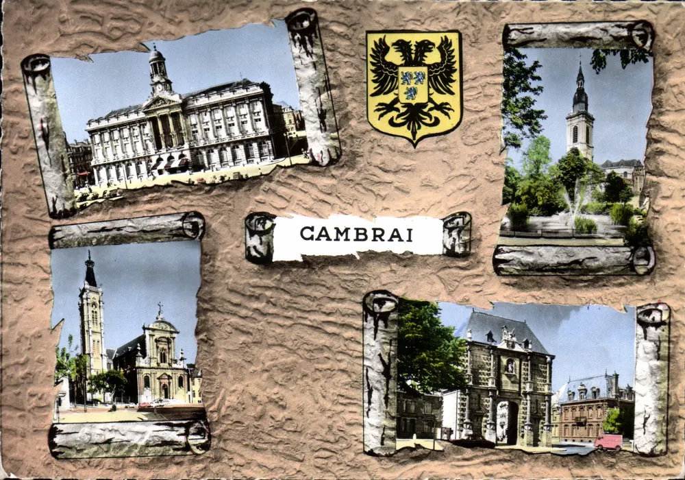 Cambrai — vue panoramique avec blason — Édition Maes & Derenne, n° 5004A - Frente